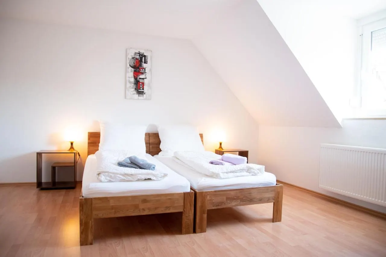Apartment Ferienwohnungen Windischeschenbach By Hausgruenerbaum