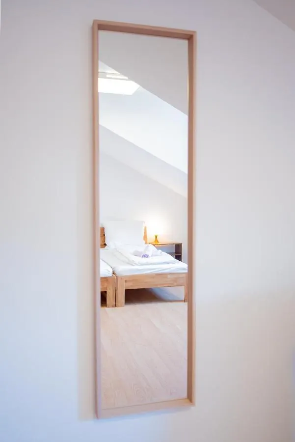 Apartment Ferienwohnungen Windischeschenbach By Hausgruenerbaum